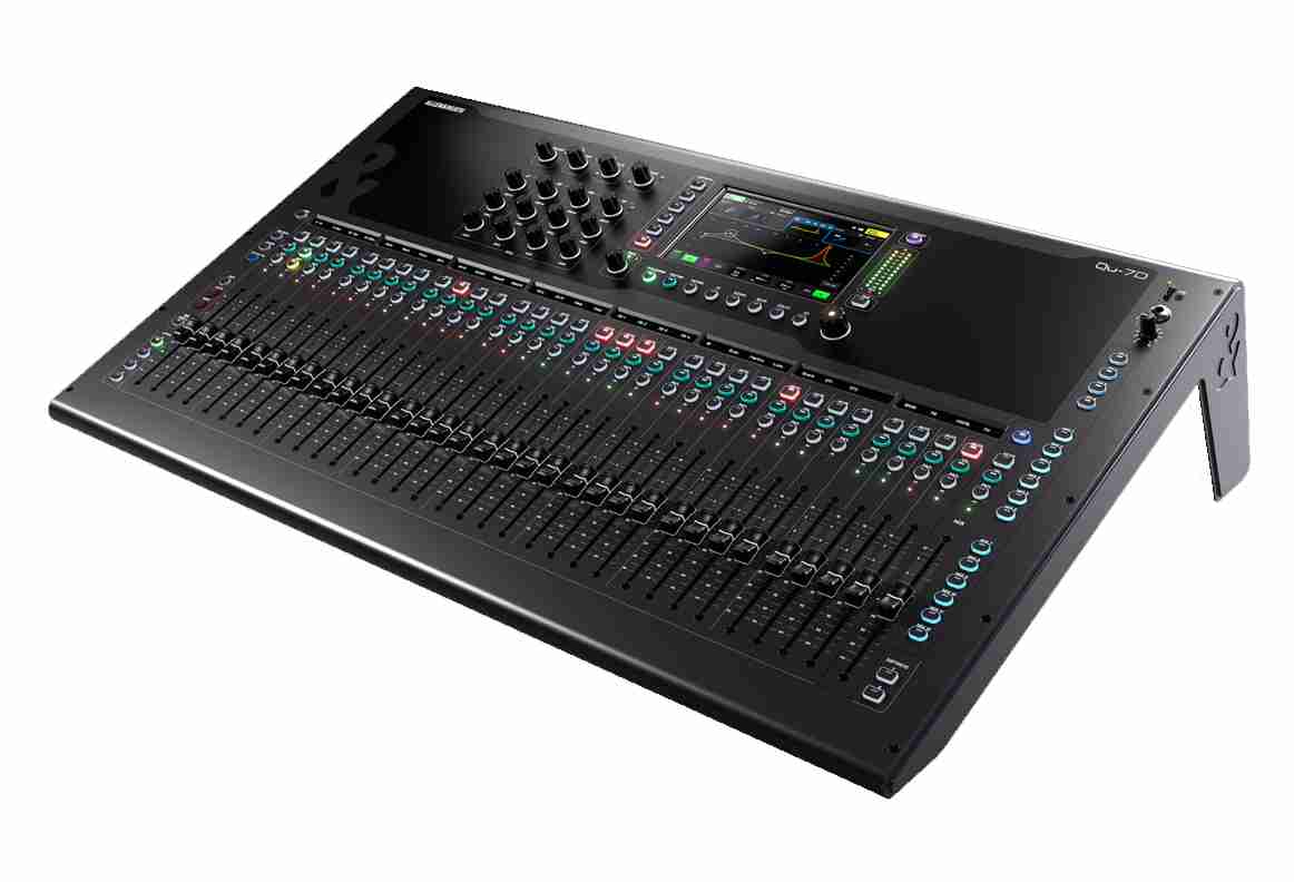 AHT QU-7D, Allen & Heath 96kHz digital lydmikser m/Dante, 38 kanaler inn/24 ut , 32+1 fadere